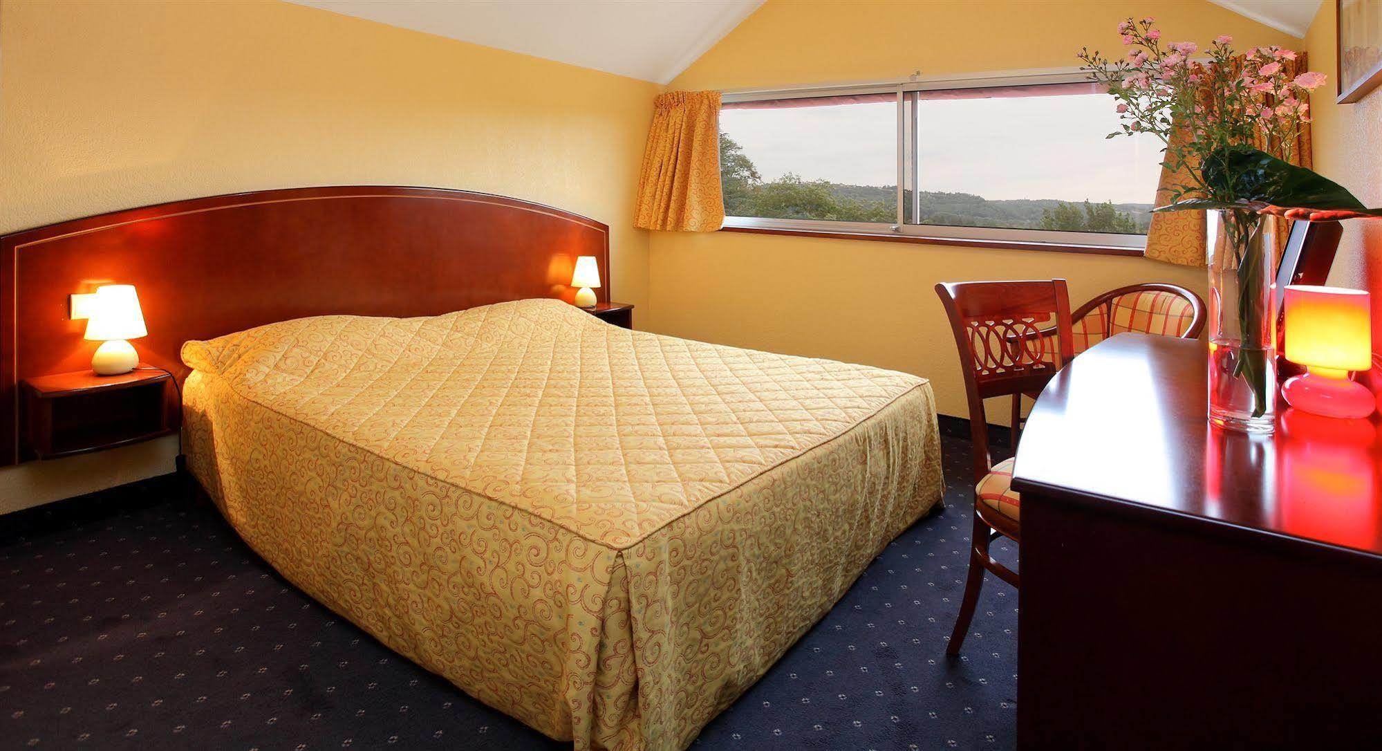 Hotel Le Clos Roussillon Pres De Sarlat Vitrac  Eksteriør billede